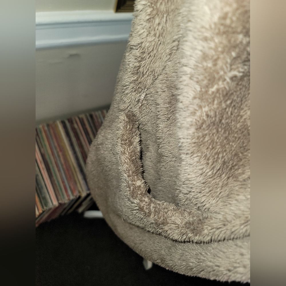 Teddy Vest - Picture 2 of 3